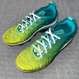Nike Women’s VaporMax Plus 'Lemon Lime'  CI9900-300 Lace Up Running Shoes Size 7